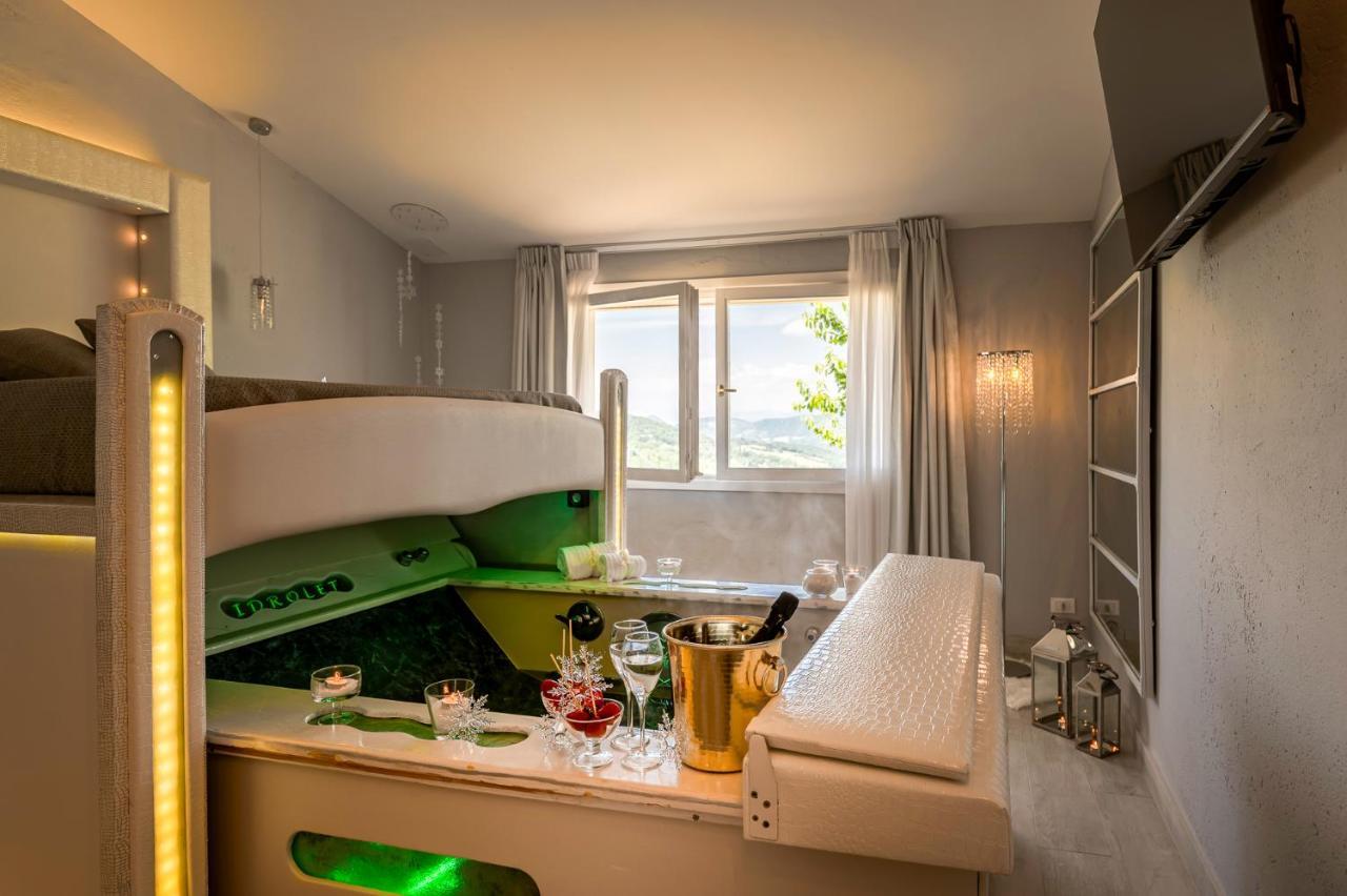 Hotel Butterfly - Il Nido D'Amore Bologna Monzuno Buitenkant foto